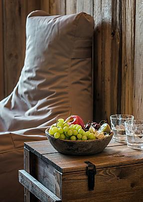 Fresh fruits and refreshments in the private spa at almlust in Flachau