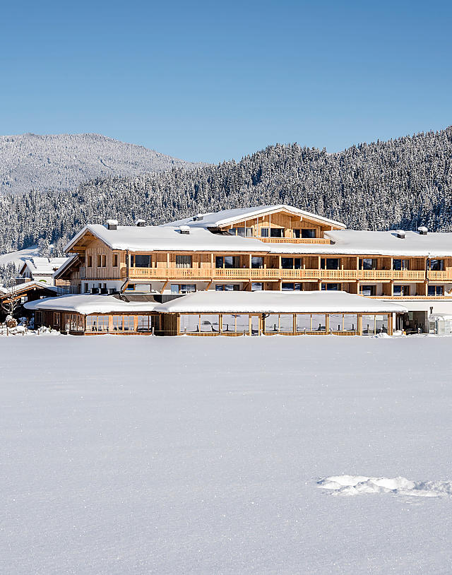 Winter holiday at almlust Flachau – right by the slopes, in the heart of a snowy paradise.