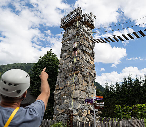 Kletterturm bei der almlust – Hoch hinaus über den Hausdach-Klettersteig